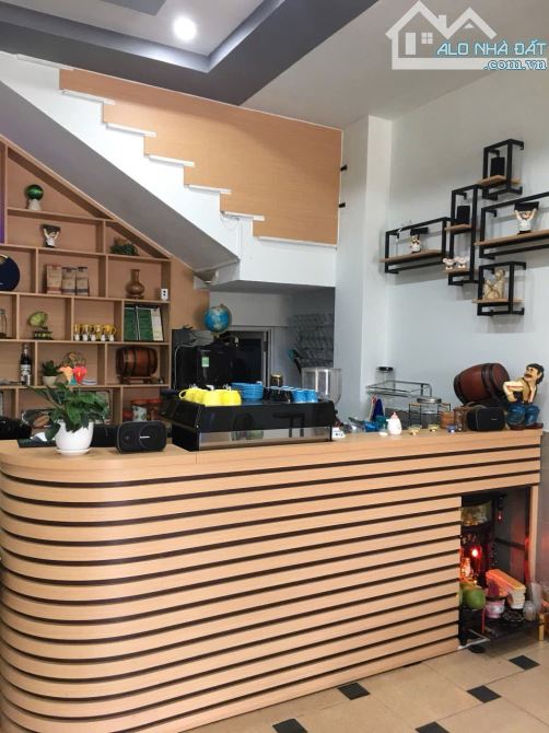 💥 CẦN BÁN NHÀ 3 TẦNG - DT 125M² - MẶT PHỐ NGÔ QUYỀN - KINH DOANH ĐỈNH - 2
