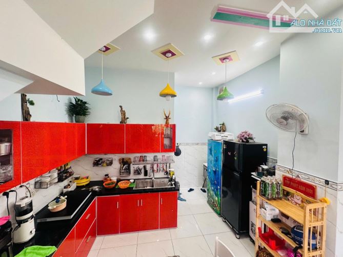 NHỈNH 4 T.Ỷ - 36M2 - HẺM XE HƠI THÔNG - PHAN HUY ÍCH, PHƯỜNG 12, GÒ VẤP. - 2