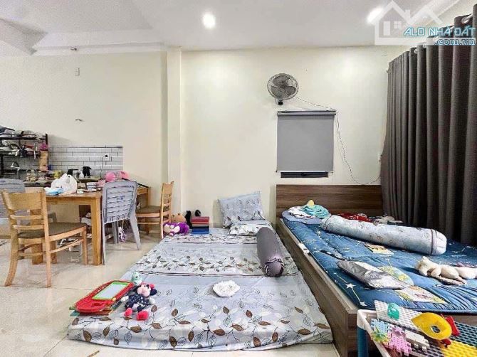 MẶT TIỀN 5 TẦNG KHU VIP  NGUYỄN TRƯỜNG TỘTÂN THÀNH TÂN PHÚ 50M2 NGANG 4 GIÁ 8 XX TỶ. - 2
