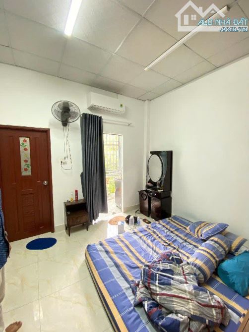 Bán nhà Đ. Bình Đông, Phường 14, Quận 8: 47m2, 2 tầng, Nở hậu, hẻm xe hơi, chỉ 3,95 tỷ - 2