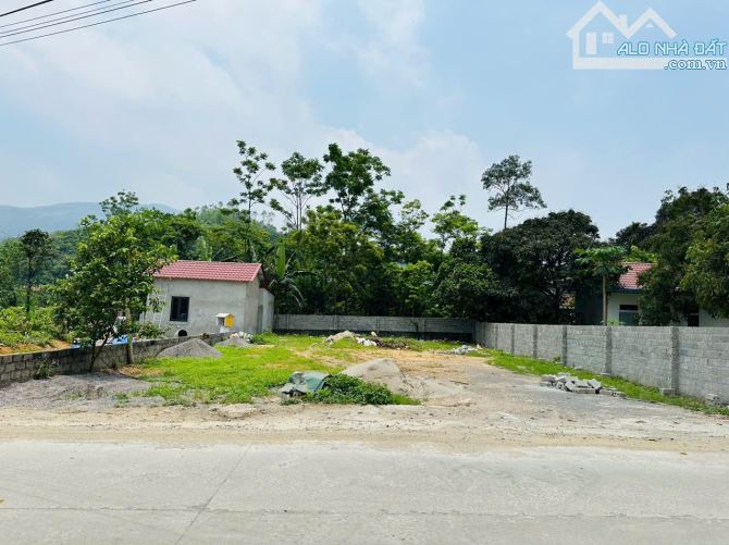 BÁN GẤP TRỤC CHÍNH LIÊN XÃ CÓ DT 379m2 (150m2 ONT) MẶT TIỀN 15m GIÁ ĐẦU TƯ - 2
