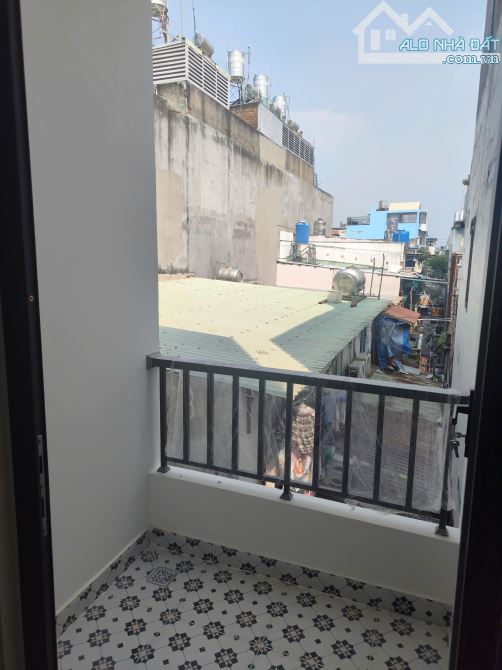 Nhà Mới xây MT Kênh 04 TL28 Q.12, 7PN 8WC có PN Trệt,PN Master ST 40m2 - 2