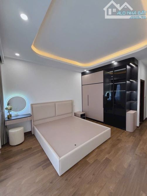 KHÔNG CÓ CĂN T2, NHÀ ĐẸP SÀI ĐỒNG, GARA Ô TÔ, THANG MÁY NK, LÔ GÓC, 36m2, chỉ hơn 7tỷ - 2