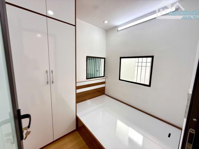 HÀNG HIẾM TẬP THỂ KHU BÁCH KHOA-KHU VỰC CỰC ÍT NHÀ BÁN-VỊ TRÍ ĐẮC ĐỊA - GIÁ RẤT ĐẸP - 3
