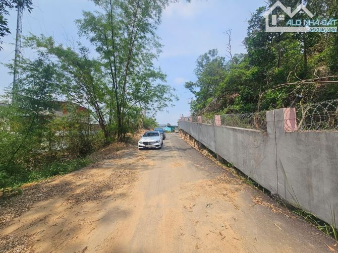 Bán  thổ cư Hạp Lĩnh . dt 716m . mt 20m . hướng ĐN & TB . giá 18 tỷ - 3