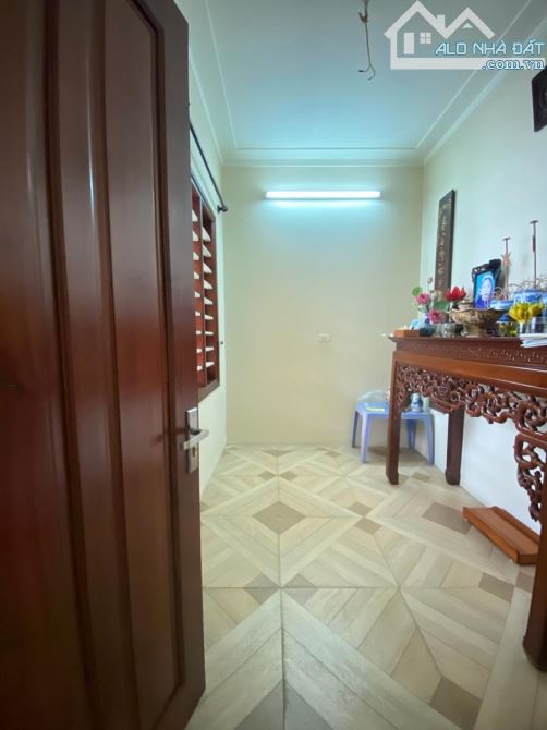 BÁN NHÀ XUÂN TẢO - CẠNH NGOẠI GIAO ĐOÀN - MẶT TIỀN 7.04M - 76M2 GIÁ 19.8 TỶ - NHÀ DÂN XÂY - 3