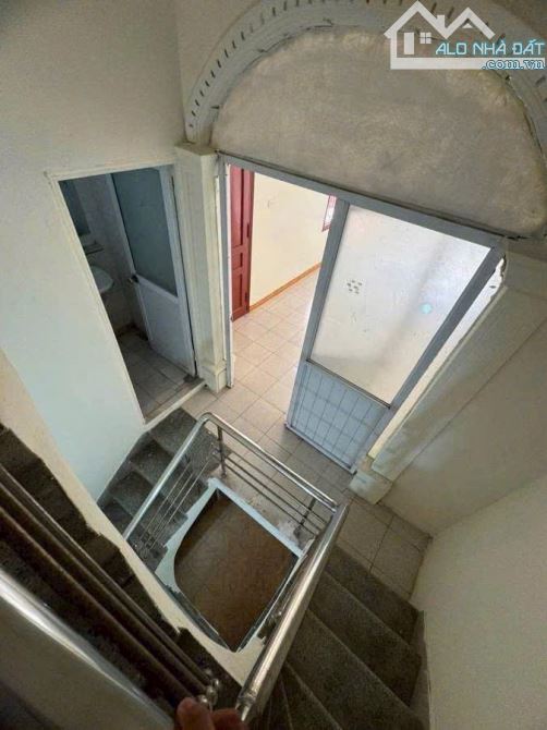 Bán nhà phố Tân Mai: dt 28m, 4tầng, mt 3m. Giá 2.2 tỷ - 3