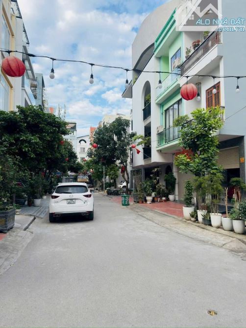 Nhà 4 tầng phân lô LÔ 16 Lê Hồng phong - 3