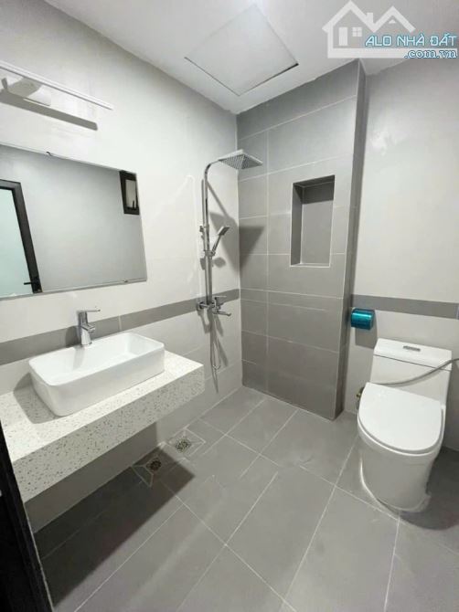 Bán nhà ngõ 161 Dương Văn Bé, Vĩnh Tuy, Hai Bà Trưng, 33m2, ngõ thông, ra phố 20m - 3