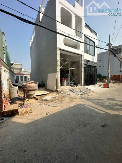 Bán lô đất APĐ 09, đường đẹp giá rất tốt. 1 lô duy nhất - 3