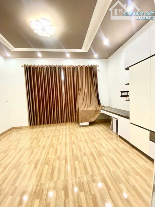 Cho thuê nhà 1 trệt 3 lầu, đường Nguyễn thị sáu, kdc 586, Cái răng - 3