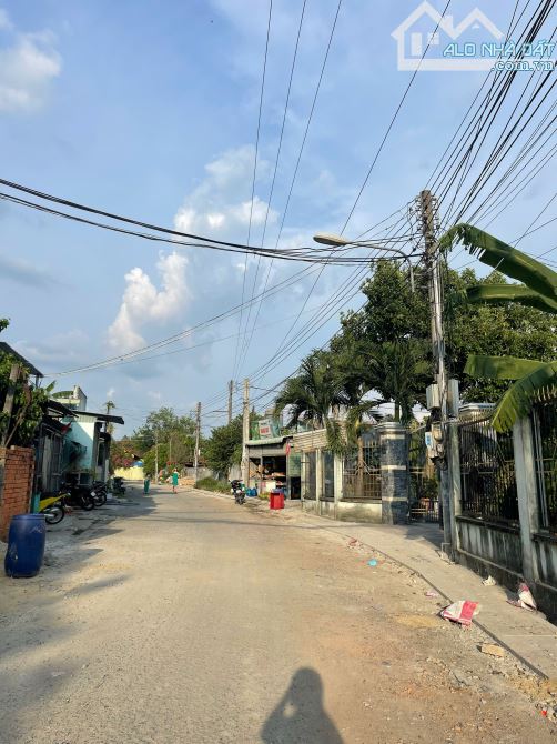 Cần bán Đất Định Hòa mặt tiền Dx062 nhựa thông. Diện tích: 3716m2 có 1000m thổ cư - 3