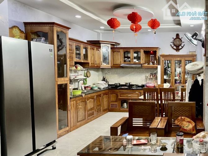 CHỈ 6.xTỶ, 4Tầng, 46m2, HXH, Tặng nội thất, Lạc Long Quân P.8 Tân Bình - 3