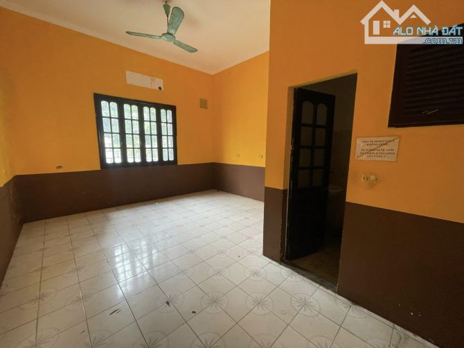 Bán nhà mặt phố Đốc Ngữ - BA ĐÌNH, kinh doanh sầm uất 66m 5tầng 19.1tỷ - 3