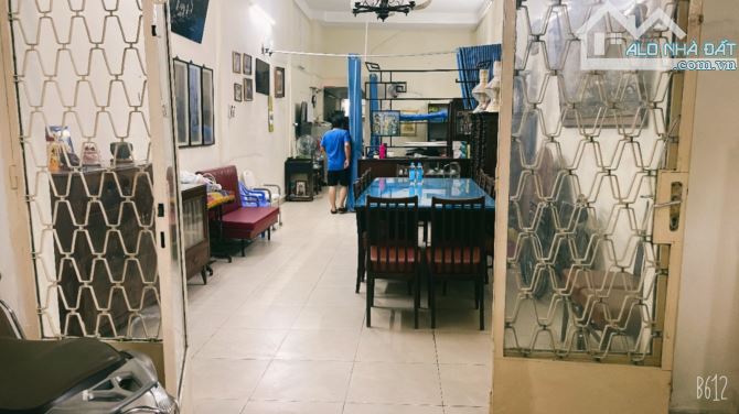 Bán gâp nhà Mặt tiền Trần Xuân Soạn Quận 7 - 3 tầng - 155m2 - Chính chủ - Giá  35 tỷ - 3
