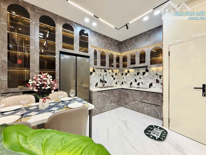 BÁN NHÀ NGUYỄN THÁI SƠN MỚI ĐẸP Ở NGAY - 3