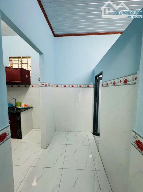 CHỦ GỞI BÁN NHÀ CẤP 4 (DT: 67M2) SỔ RIÊNG THỔ CƯ100% NGAY CÔNG AN P.BỬU HOÀ. GIÁ CHỈ 1,6TỶ - 3
