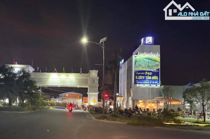 Mở Bán Chính Thức Khu Đô Thi E-City Tân Đức 120m2 1.4Tỷ SHR MT Đường 16M Cách VinHome 5P - 3