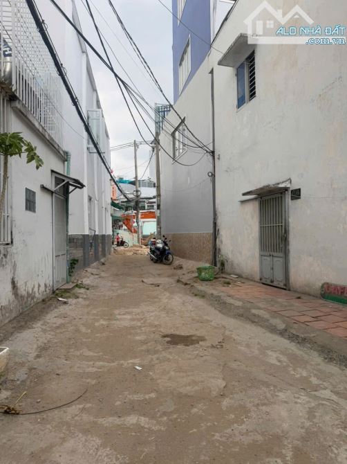 Bán nhà sát mặt tiền Chu Văn An , P12 , 18m2 , 2,55tỷ bớt Lộc - 3