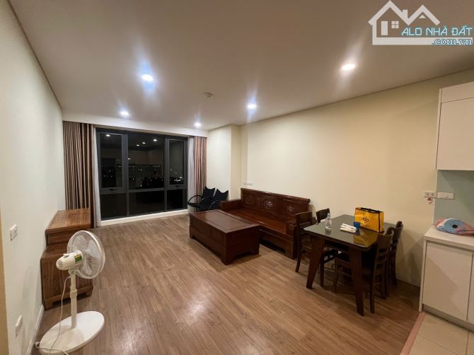 Cho thuê căn hộ 2 phòng ngủ đủ đồ Mipec Riverside 13 triệu - 3