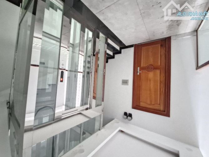Mặt Đường Nhựa Lô kế góc Quận 2, Chỉ 13 Tỷ, 5 Tầng Có Thang Máy - 3