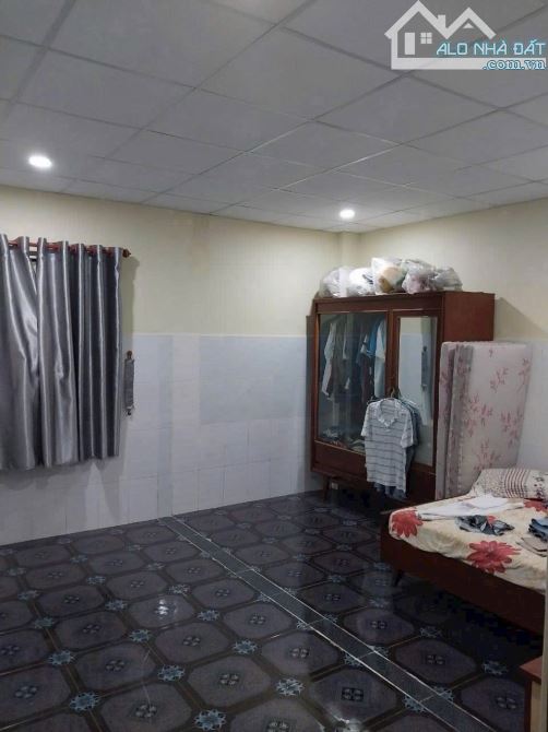 CHỦ GỞI BÁN NHÀ GÁC LỬNG (DT: 65M2) SỔ RIÊNG THỔ CƯ100% NGAY CHỢ BỬU HOÀ. GIÁ CHỈ 1,750 TỶ - 3
