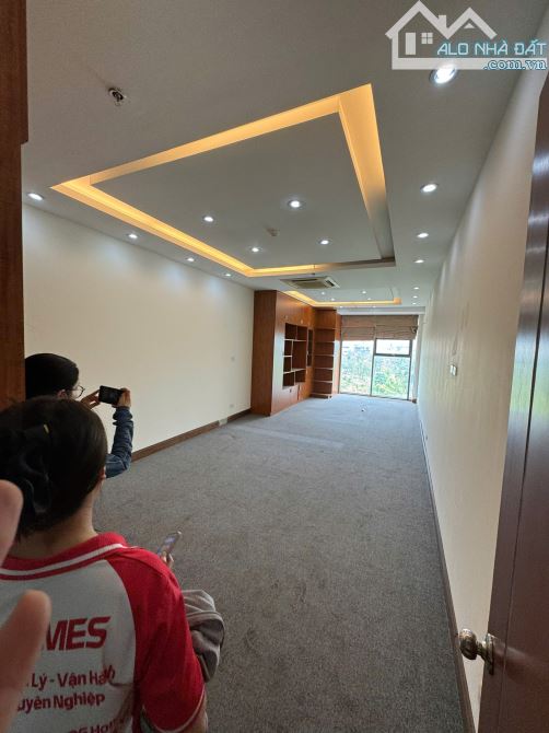 CHO THUÊ VĂN PHÒNG PHẠM VĂN ĐỒNG DT 30M2-45M-100M2 GIÁ TỪ 6 TRIỆU - 3