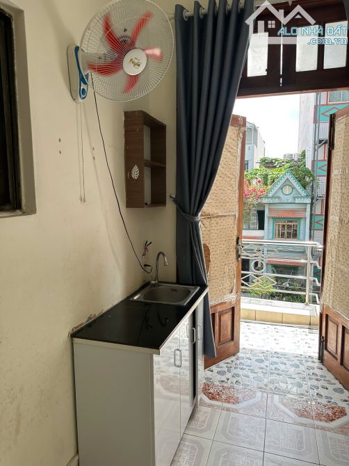 Cho thuê phòng trọ có BANCOL thoáng mát giá sinh viên nằm tại Hoàng Hoa Thám - 3