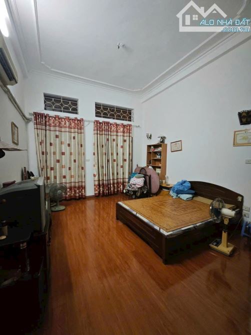Trần Quốc Hoàn 60m2x5T. Phân Lô Ô Tô. Vị Trí Đẹp. Giá nhỉnh 18 tỷ - 3