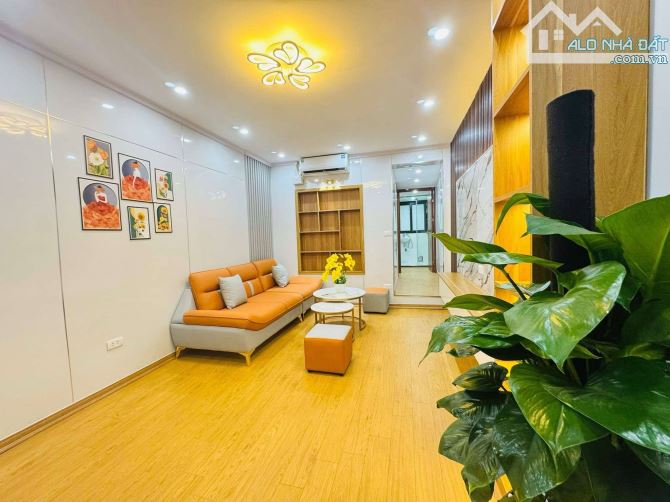 CỰC HIẾM - TẬP THỂ THÁI THỊNH TẦNG 3 - 65m2 - NHÀ ĐẸP Ở NGAY - TẶNG FULL NỘI THẤT SANG TRỌ - 3