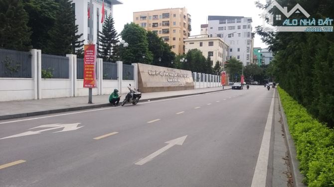 BÁN GẤP ĐẤT VÀNG PHÂN LÔ NGÕ 168 HÀO NAM DT55, MẶT TIỀN ĐẸP Ô TÔ KINH DOANH - 3