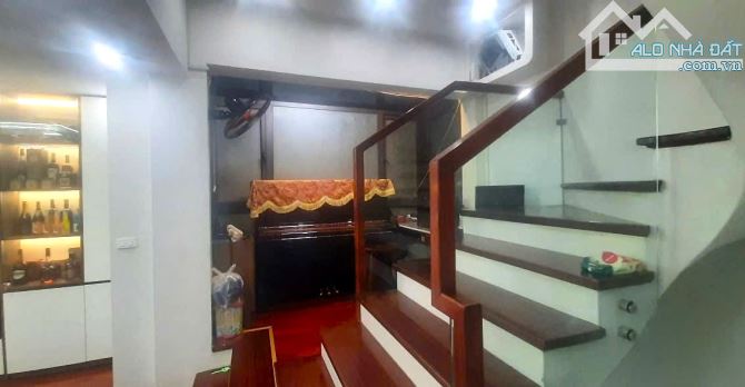 BÁN GẤP NHÀ LÔ GÓC 5 TẦNG MẶT TIỀN NGUYỄN KHOÁI HOÀNG MAI – Ở NGAY – GIÁ CHỈ 7,5 TỶ TL. - 3