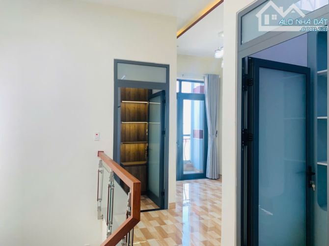 Nhà 2 mê 2 mặt kiệt OTO 4m TÔN ĐỨC THẮNG gần chợ Hòa Khánh - 3