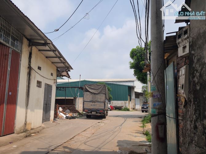 ✍️✍️ Chính chủ gửi bán lô đất tặng luôn kho xưởng cho thuê được luôn . Khu Xuân Ổ phường V - 3