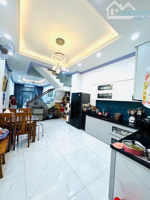 NHÀ ĐẸP KHU GÒ XOÀI BÌNH TÂN - HẺM XE TẢI - 4 TẦNG CHỦ TỰ XÂY KIÊN CỐ - NT CAO CẤP - 6,x - 3