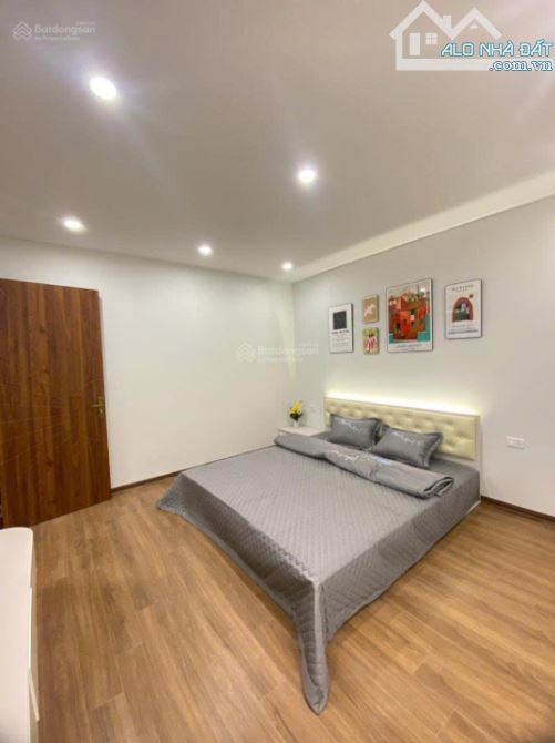 Bán gấp căn hộ 2PN, 2WC full nội thất tại Thi Sách, Hai Bà Trưng, 65m2, giá 4.85 tỷ. LH: - 3