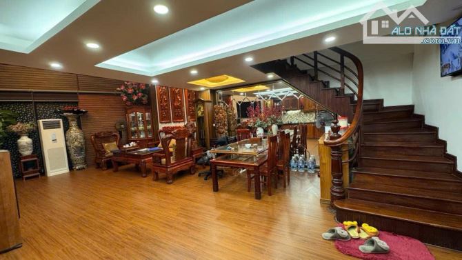 TÒA NHÀ TRẦN DUY HƯNG💎852M x 10T💎MT 6.6M💎THANG MÁY💎CÁCH PHỐ 1 NHÀ💎DÒNG TIỀN ĐỈNH - 3
