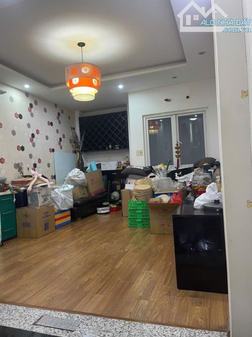 Bán nhà mặt tiền đường số 36, phường Tân Quy, Quận 7 giá rẻ - 3