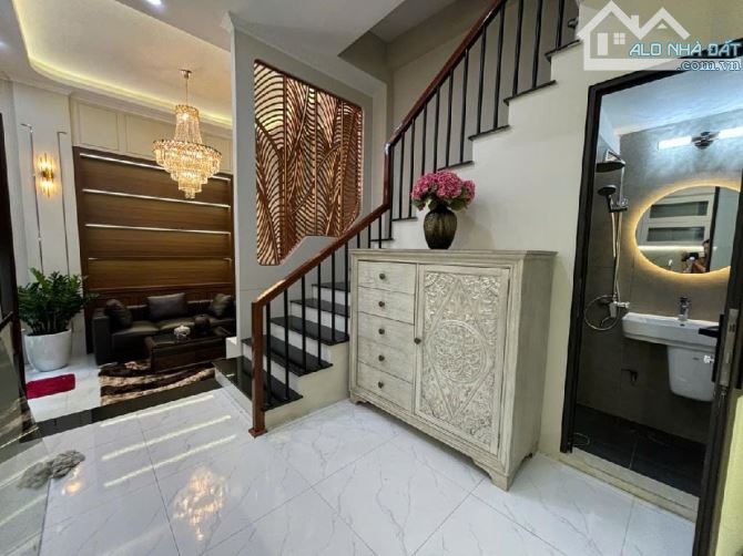 BÁN NHÀ VĂN PHÚ – HÀ ĐÔNG – DT 38m2 - MT 4M - NỘI THẤY CAO CẤP - 15M RA KHU TIẾP GIÁP VP - 3