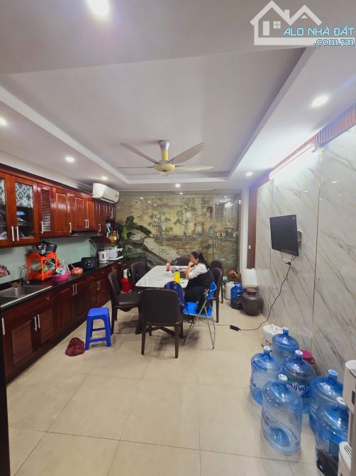 MẶT NGÕ Ô TÔ TRÁNH KINH DOANH, Ô CHỜ THANG MÁY, PHỐ  NGUYỄN VĂN HUYÊN, CẦU GIẤY - 3