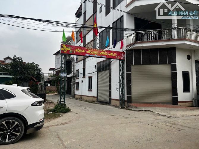 LÔ GÓC SẴN NHÀ 3 TẦNG TẰNG MY NAM HỒNG ĐÔNG ANH - 3