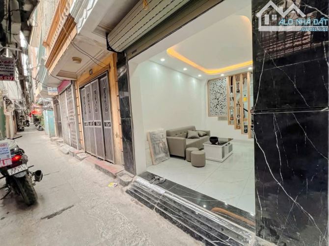 SIÊU HIẾM ! NHÀ PHỐ MINH KHAI – DT 32M – 5 TẦNG  - NGÕ THÔNG -  KINH DOANH - 3