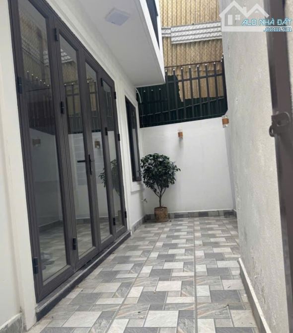 🚨 NHÀ 6 TẦNG - THANG MÁY – 52M2 – 3 MẶT THOÁNG- GIA THỤY - LONG BIÊN - 3