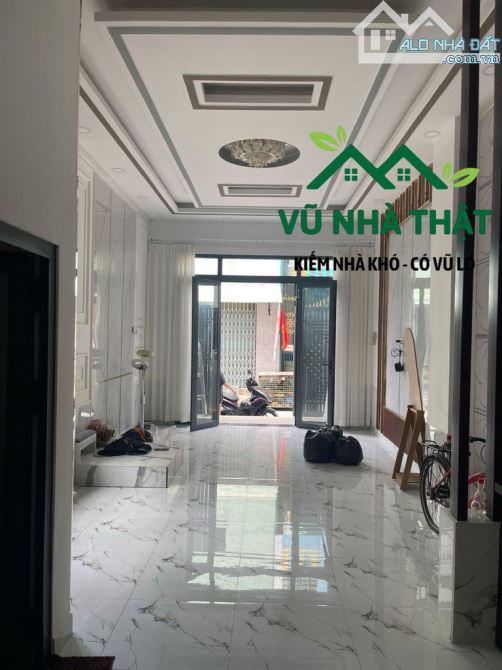 Bán Nhà Góc Không Lộ Giới Ngay Tên Lửa - Xe Hơi Đỗ Cửa -  Có Sẵn Dòng Tiền - Nhỉnh 6Tỷ - 3
