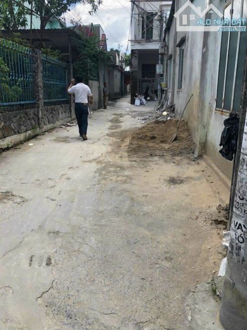 Bán nhà góc 2 mặt tiền kinh doanh gần trạm y tế phường Trảng Dài giá 3ty150 - 3