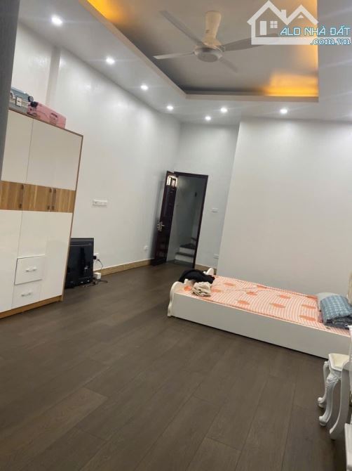 SIÊU HIẾM - NHÀ THỊNH QUANG - 46.1m x 5TẦNG - 3