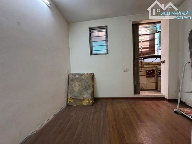BÁN NHÀ NGÕ CHÙA HƯNG KÝ - MINH KHAI - HBT HÀ NỘI - 32M GIÁ 4.39 TỶ - 3