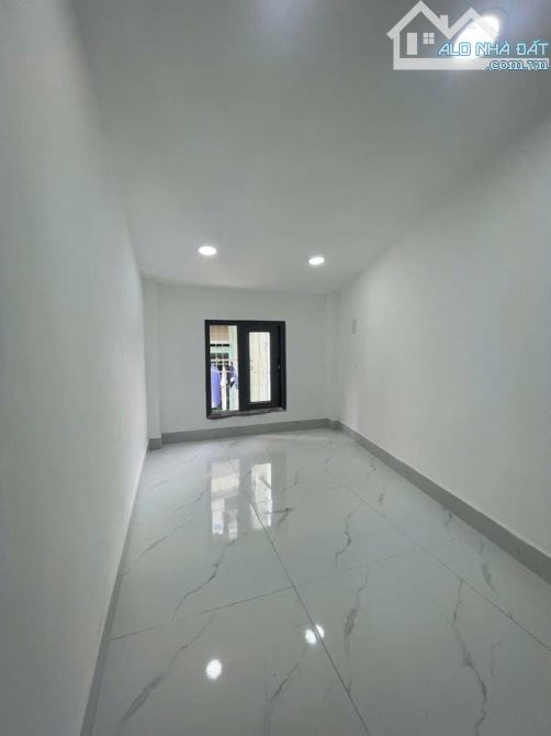 Bán Nhà Hẻm 3m Cách Mạng Tháng Tám, P.13, (Quận 10) 2x3.5, 20m², trệt 2 tầng - 3