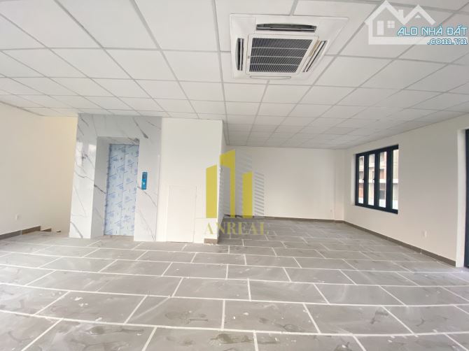 CHO THUÊ CĂN GÓC SÀN TRỐNG - CÓ THANG MÁY GIÁ 65 TRIỆU - 3
