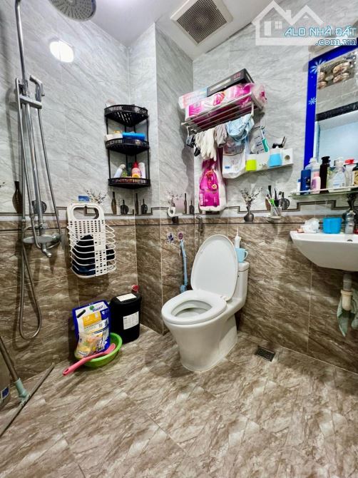 BÁN NHÀ 6 TẦNG CÓ THANG MÁY, PHỐ VĂN CAO, 55M, MT 6M, FULL NỘI THẤT, CHỈ 13 TỶ, GẦN HỒ TÂY - 3